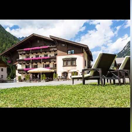 Hotel Restaurant Liesele Sonne Sankt Leonhard im Pitztal Luaran gambar