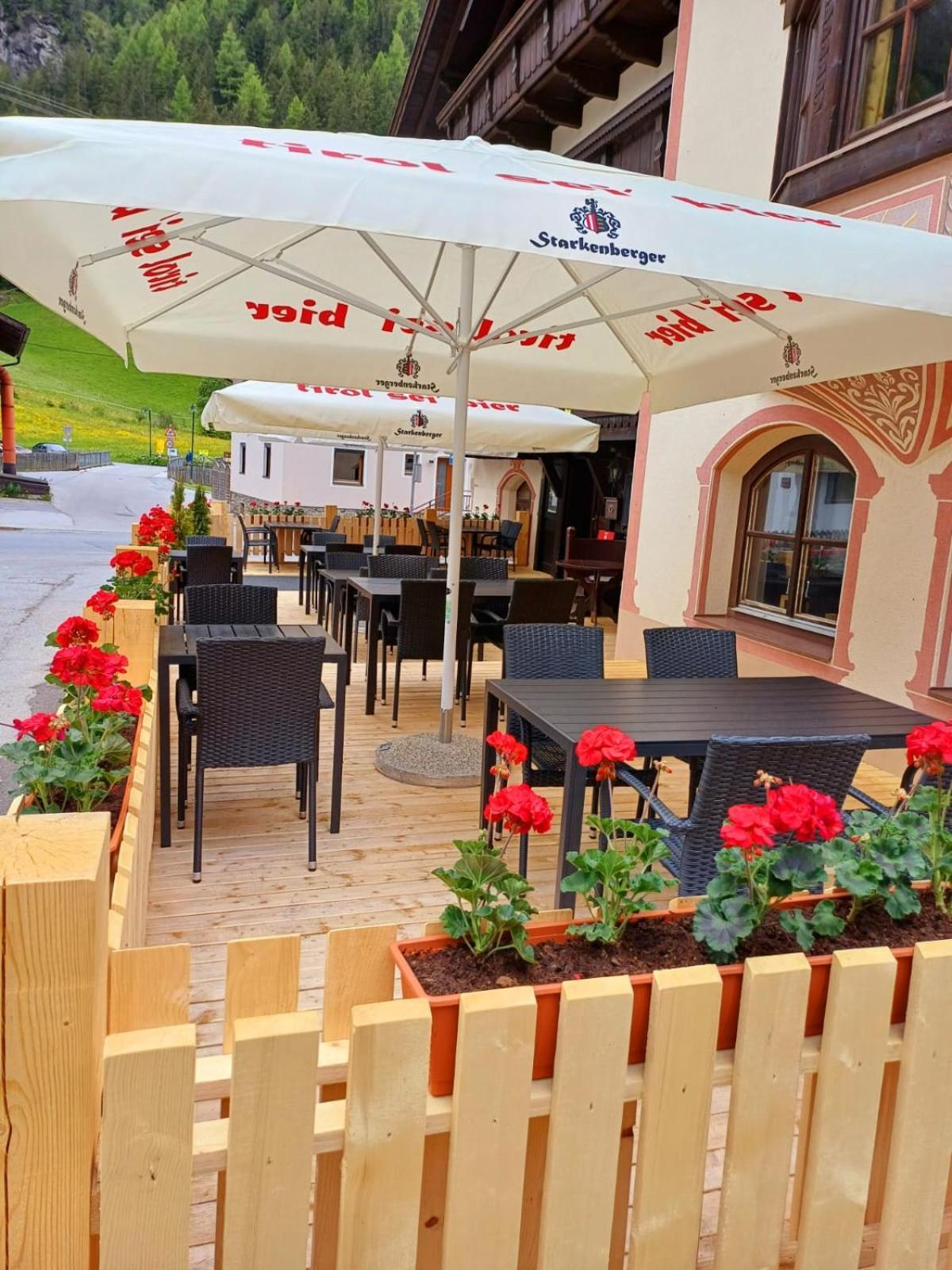 Hotel Restaurant Liesele Sonne Sankt Leonhard im Pitztal Luaran gambar